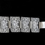 Exquisites KlackVerschluß ArmBand 4 betende Buddhas